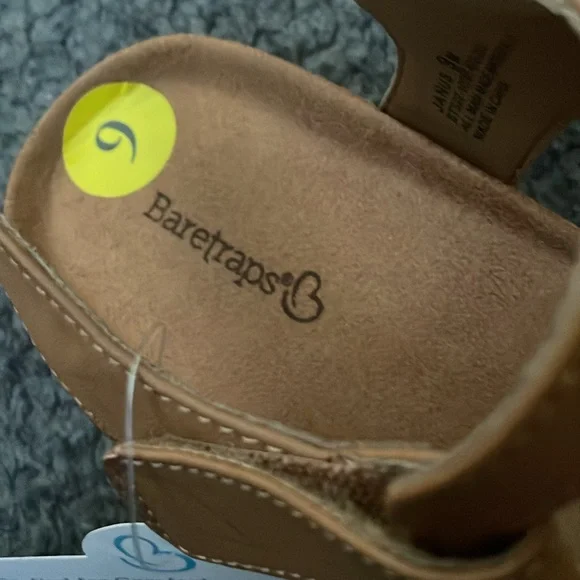 NWT Baretraps  Brown Strappy Sandals Size 9 - Picture 2 of 6